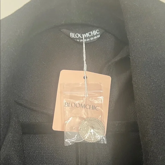 BloomChic Elegant Black Trench Coat - Picture 6 of 6